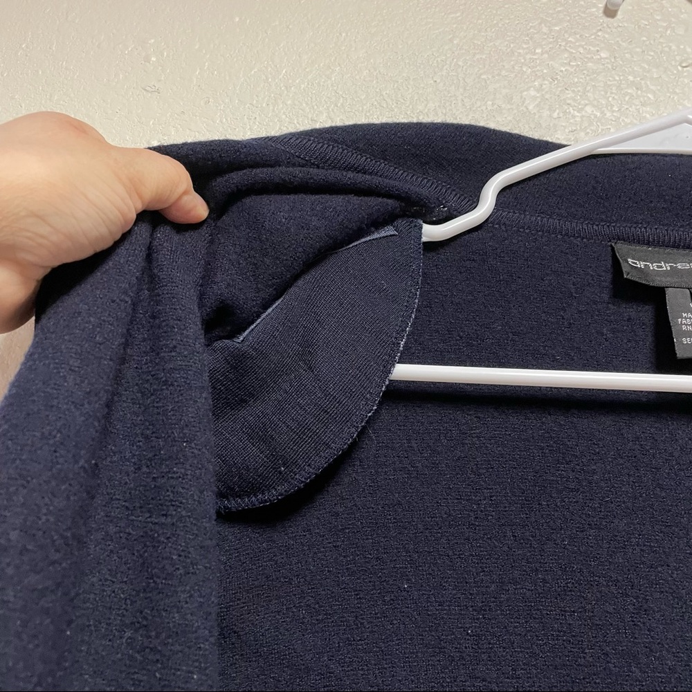 Andrea Jovine 100% Wool navy long sweater cardigan. - Picture 7 of 10